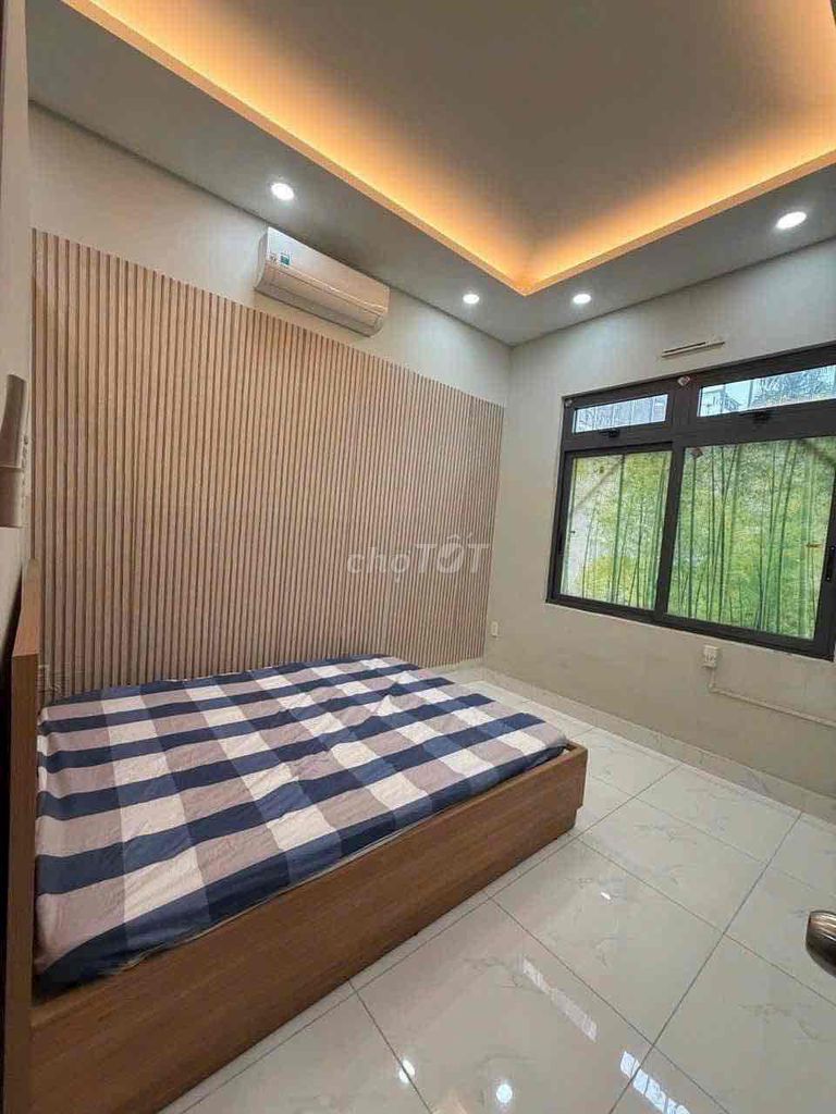 85 M2 – 3 bedrooms - full interior - only 15,3 per month