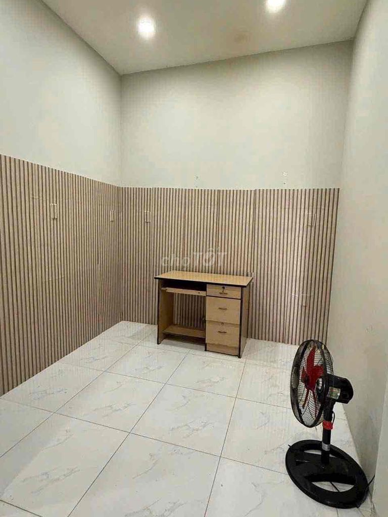 85 M2 – 3 bedrooms - full interior - only 15,3 per month