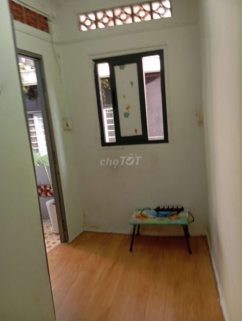 A beautiful little house, isolated - private, free time.