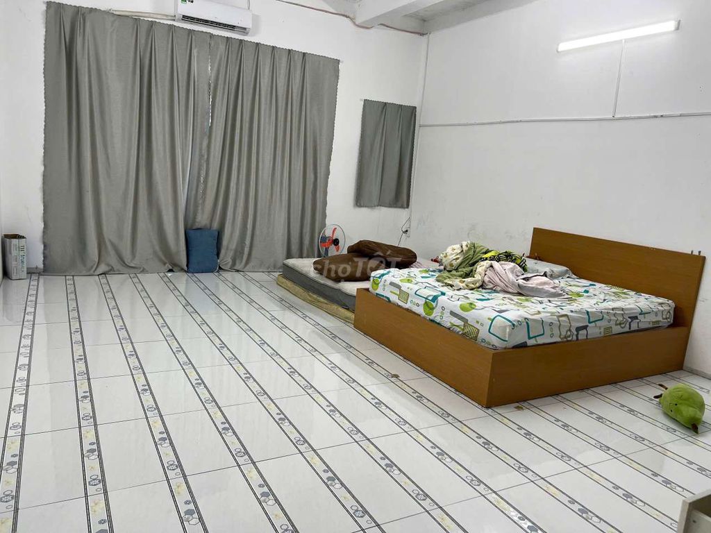 Rent Phố Đông Village.