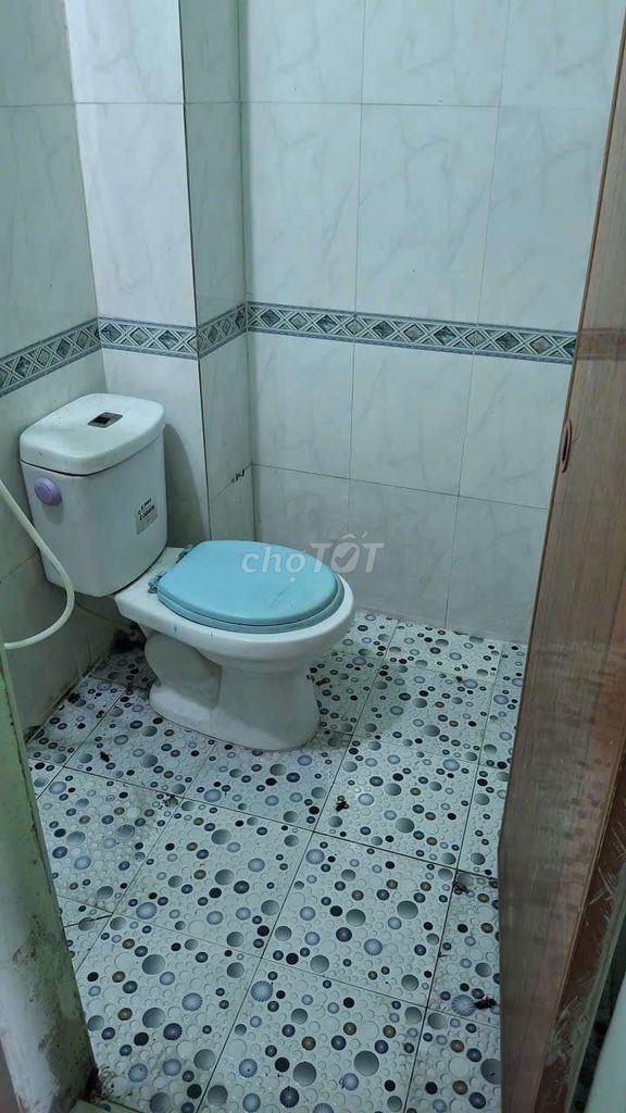 Rent 4 x 20 meters of floating power 3 fa Lê Trọng Tấn alley