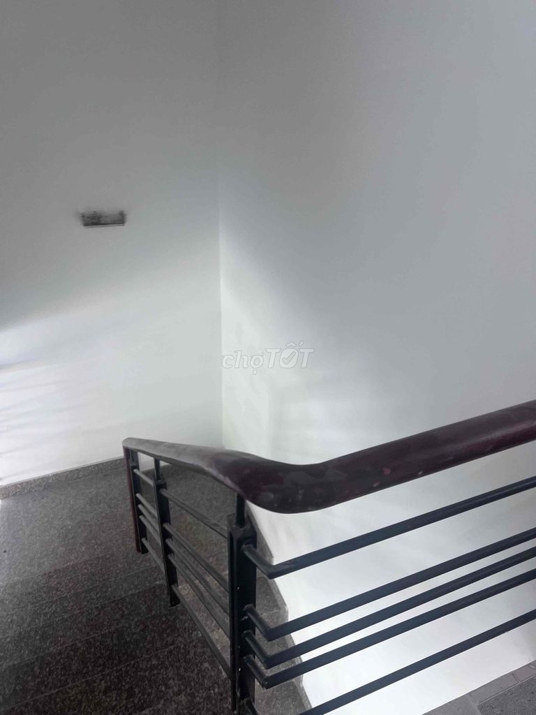 renting a large cash house