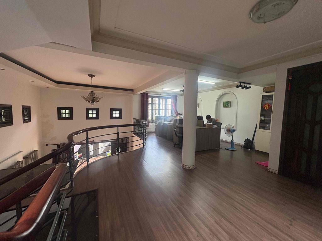 Rent the villa on two blocks of the Firefire with a ten by 20 inside. Price 34