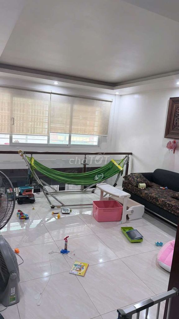 8 rooms. Trần Thái Tông. Tân Bình