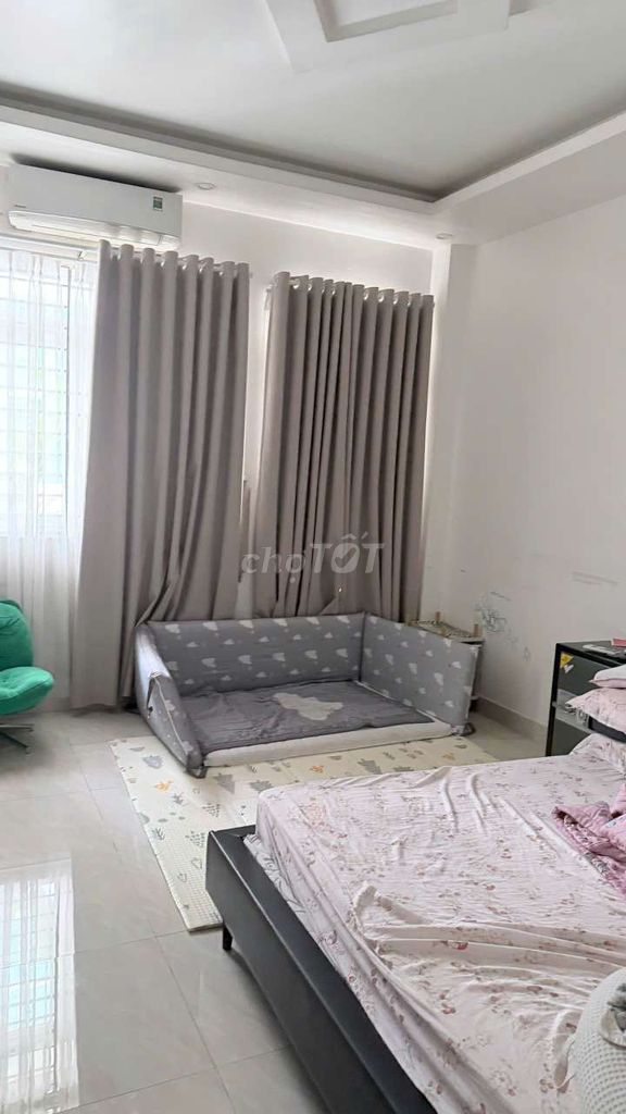 8 rooms. Trần Thái Tông. Tân Bình