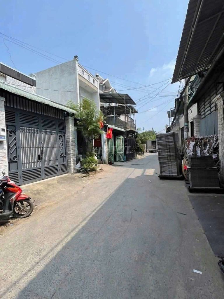 Rent 4 x 25 meters 1 4 bedroom Y picture hext Lê Trọng Tấn
