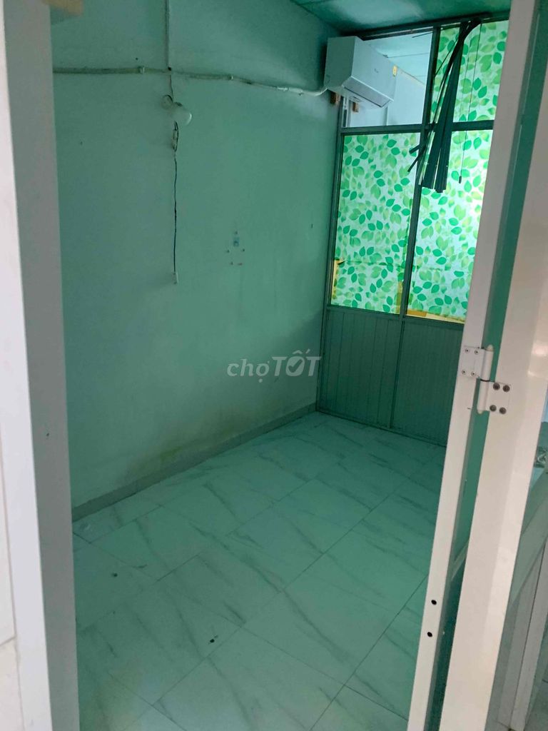 The original two Lê Quang Định bedrooms are rented.
