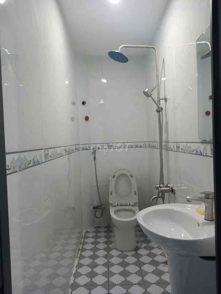Rent Thạnh Lộc 13 areas 75 meters 1 .1 .1 .1 .1 .1 .2 bedrooms.