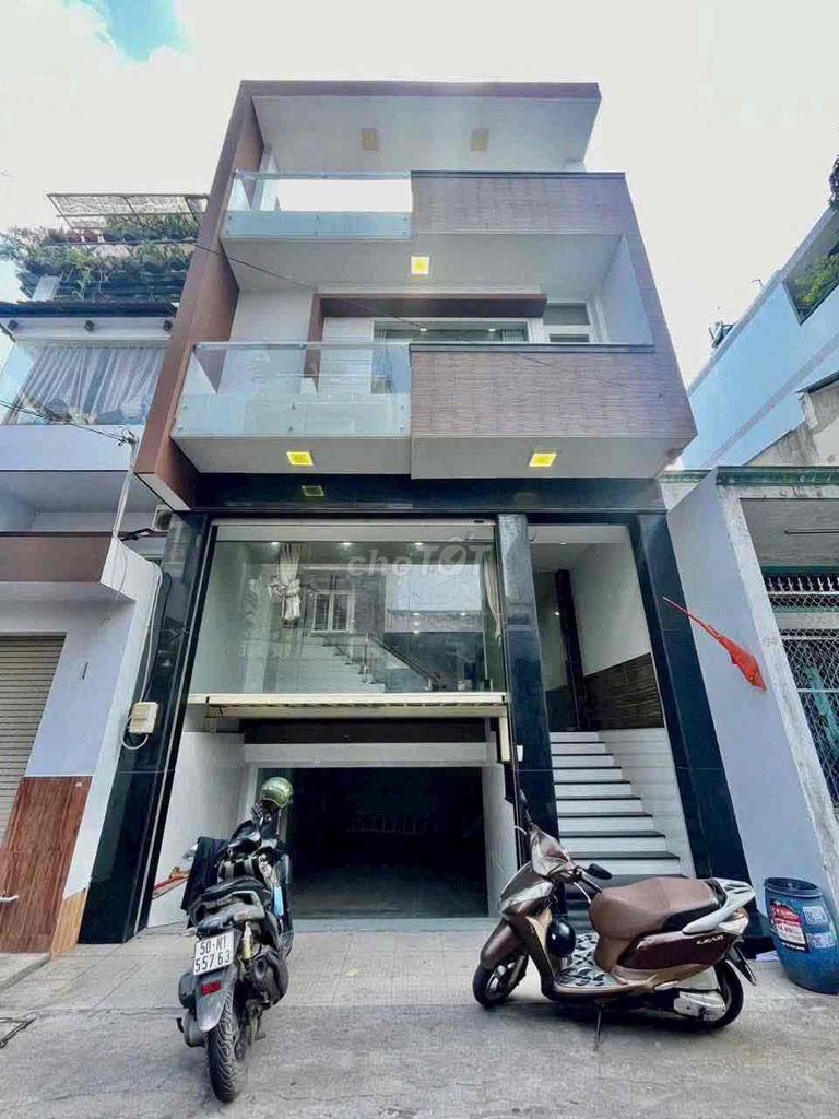 It's the owner of the Bình Trị Đông —vq Street.