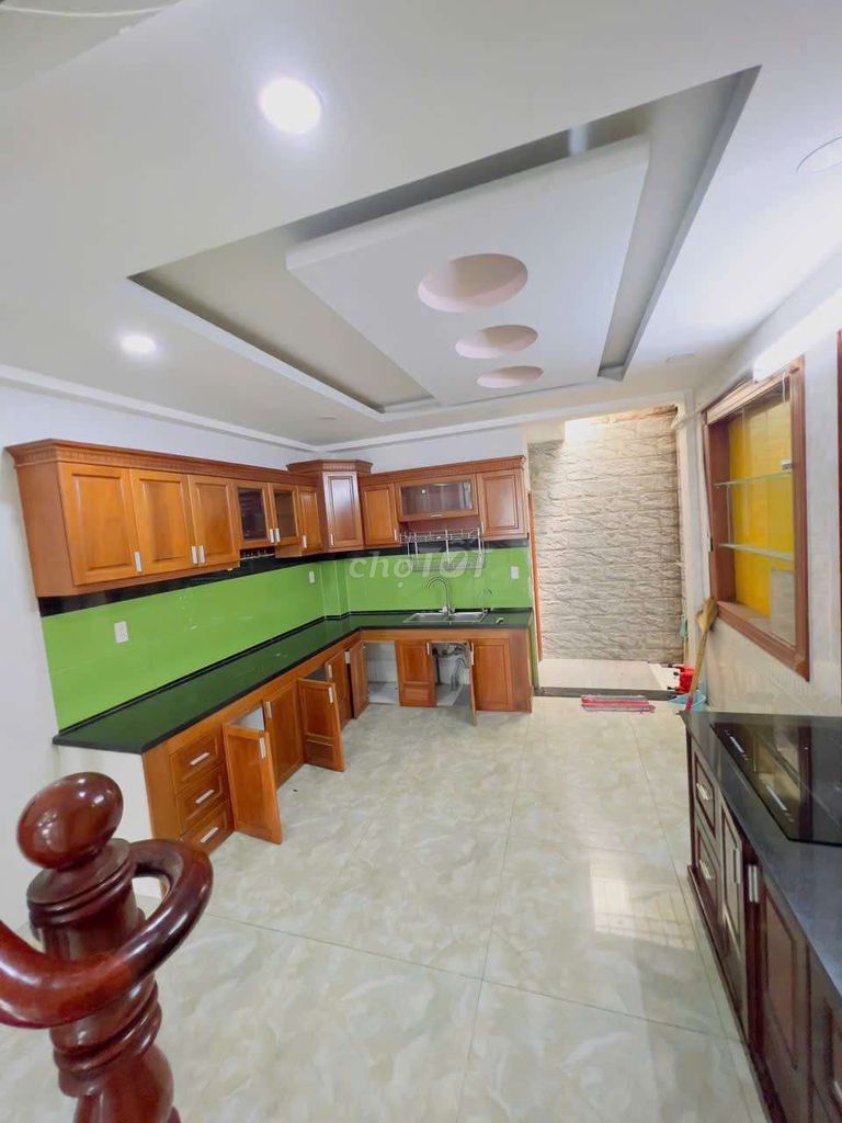 Rent four blocks of the 114/ Phạm Văn Chiêu Gò Vấp 4 bedroom 5 toilets 15 million