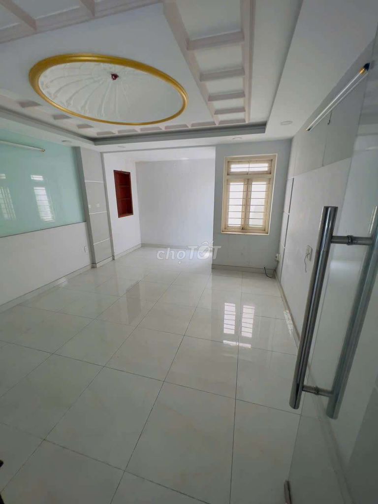 Rent four blocks of the 114/ Phạm Văn Chiêu Gò Vấp 4 bedroom 5 toilets 15 million