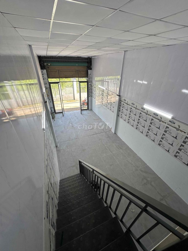 Rent the original three bedrooms 4 x 18 meters