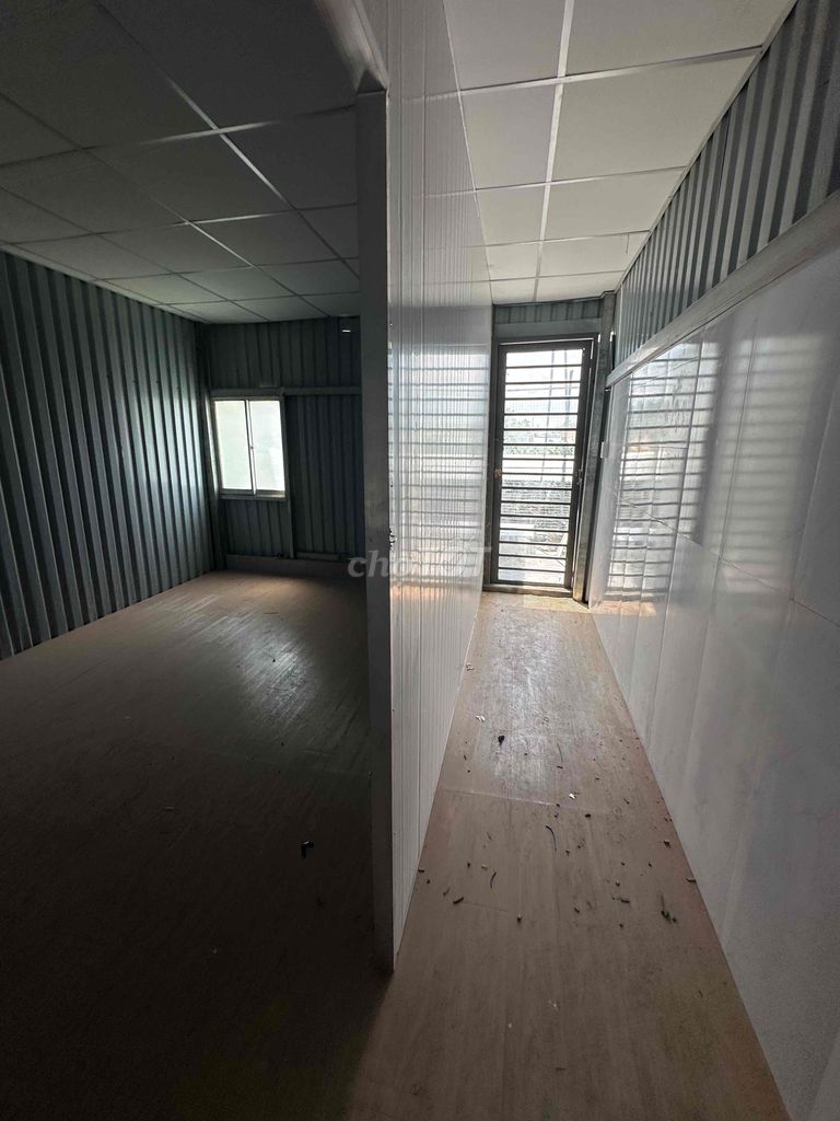 Rent the original three bedrooms 4 x 18 meters