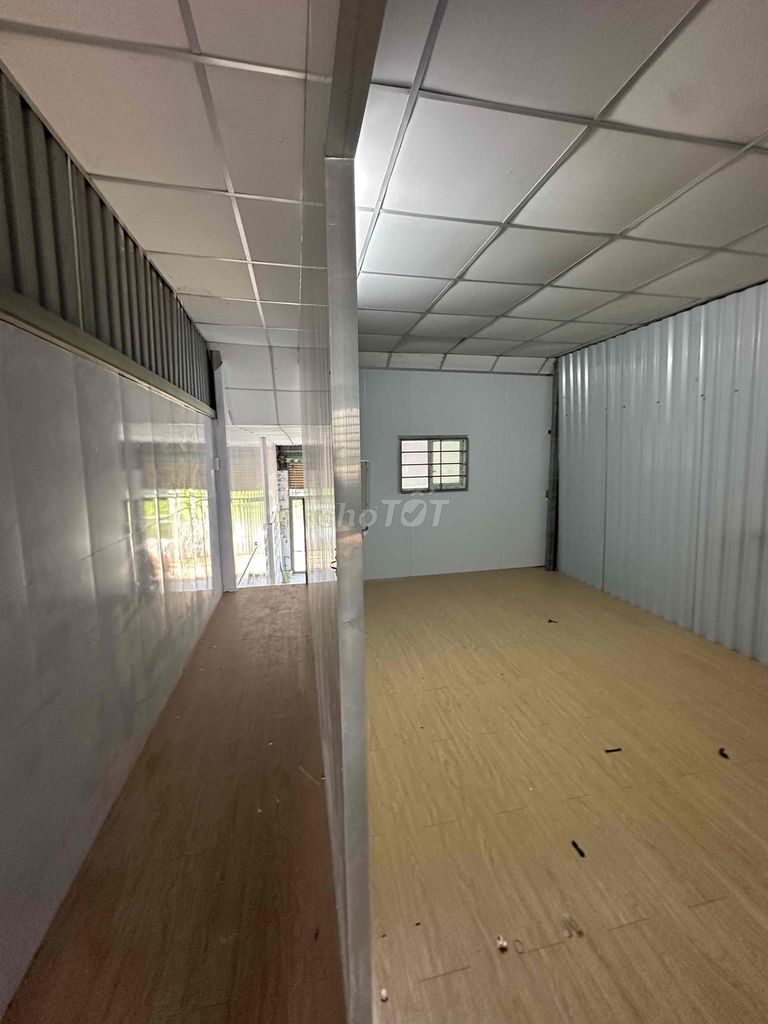 Rent the original three bedrooms 4 x 18 meters