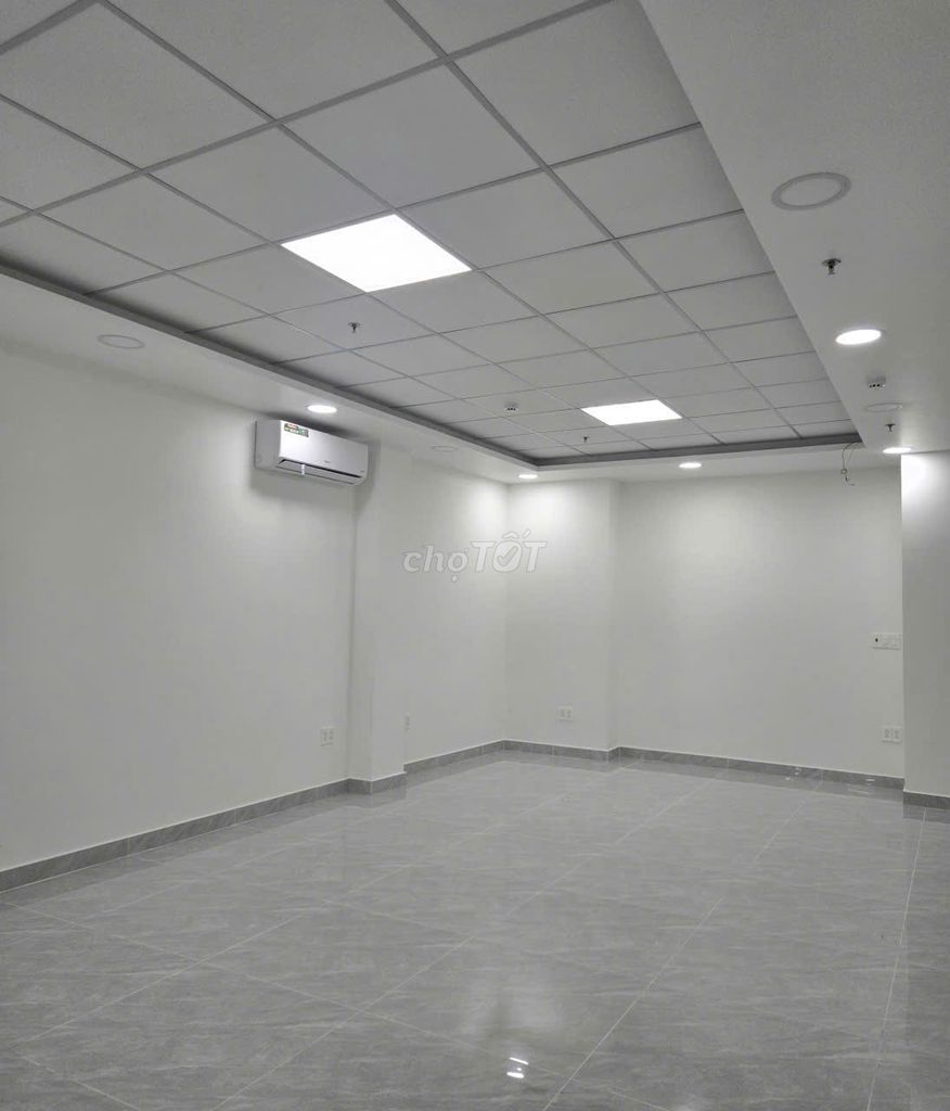 Phan Xích Long alley - Phú Nhuận 01 6 x22 M 011 1 MM 3rd floor 0155 million a month