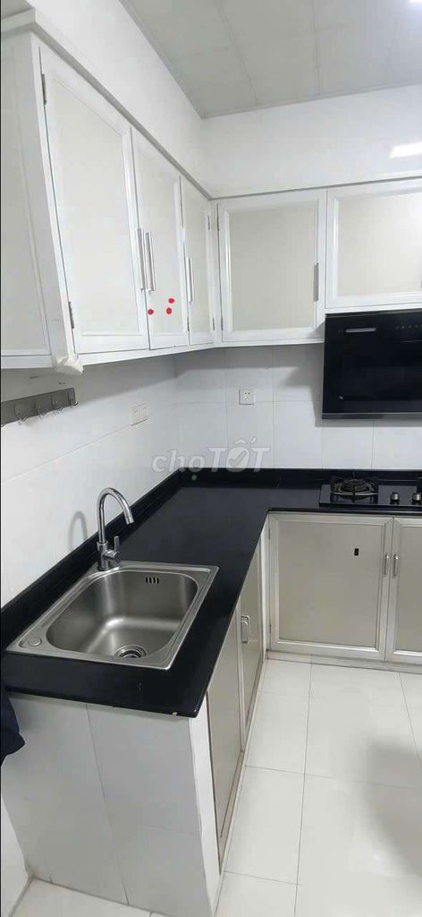Rent two bedrooms, two toilets, 578 Lê Quang Định.