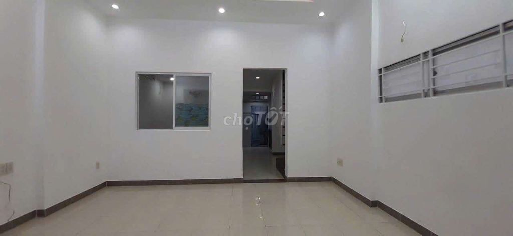 Two bedrooms, two toilets, 30 Thích Quảng Đức, Phú Nhuận