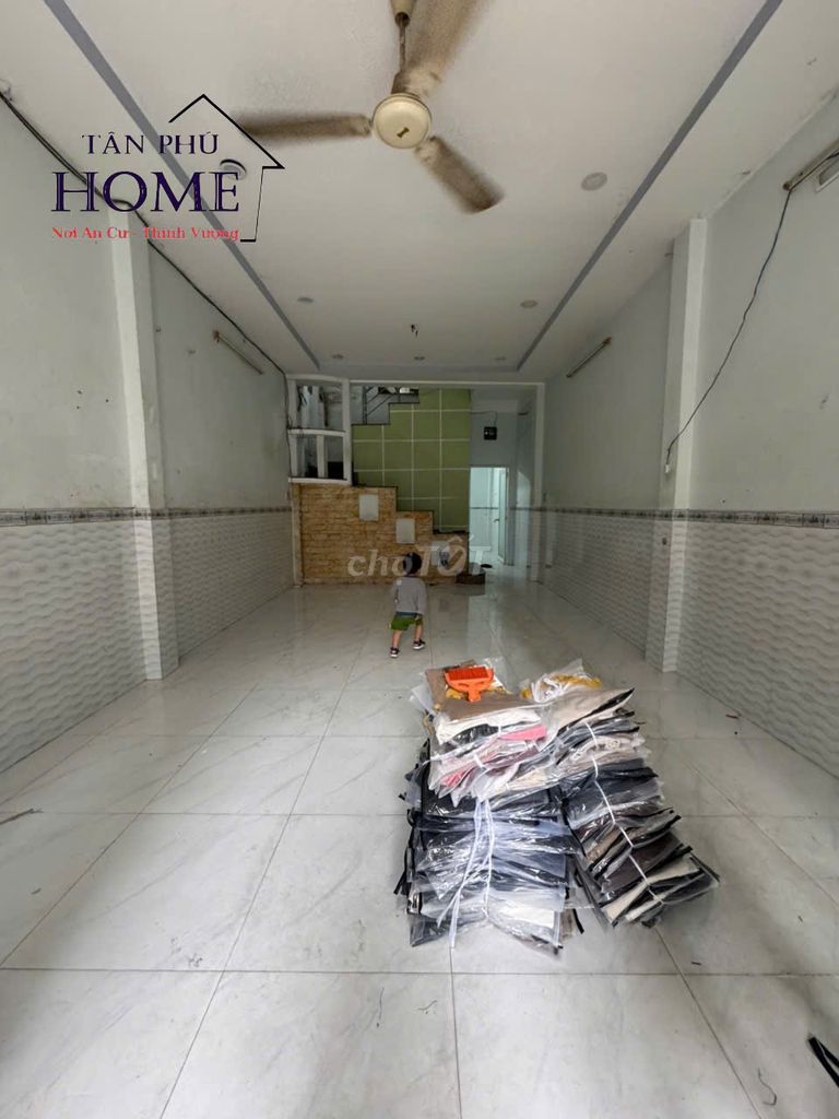 6 meters New Year's Evey _4 x 15 m_2 "3 bedroom + 2 master toilet"