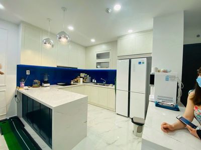 I need two bedrooms, two bedrooms, one Sunrise City low-cost furniture.