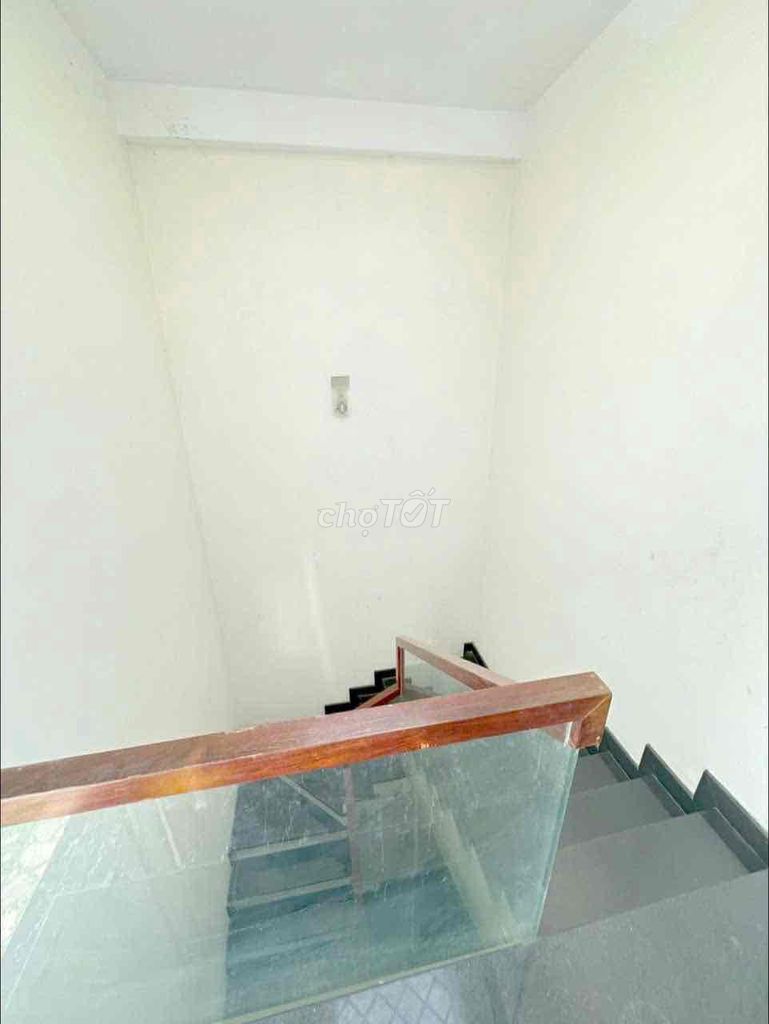 11 million - 3 floors - 4 bedroom - car alley - Hương Lộ 2, Bình Tân