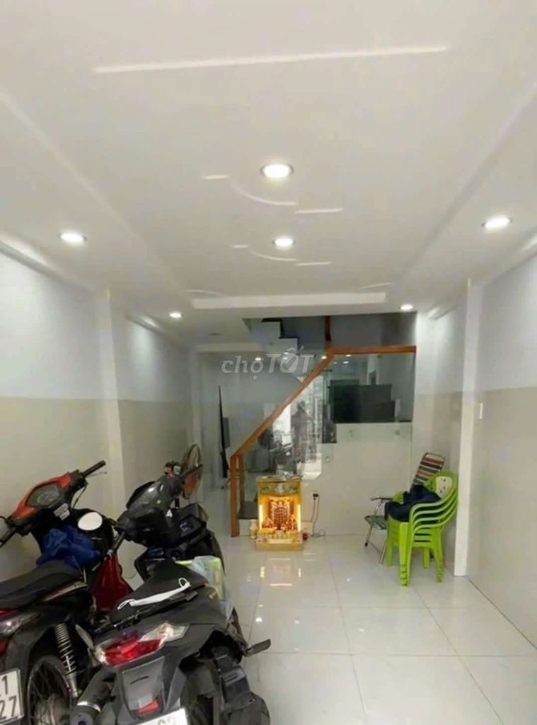 Rent a 1 st floor - 192 Phú Thọ Hòa, Tân Phú - 12 million.
