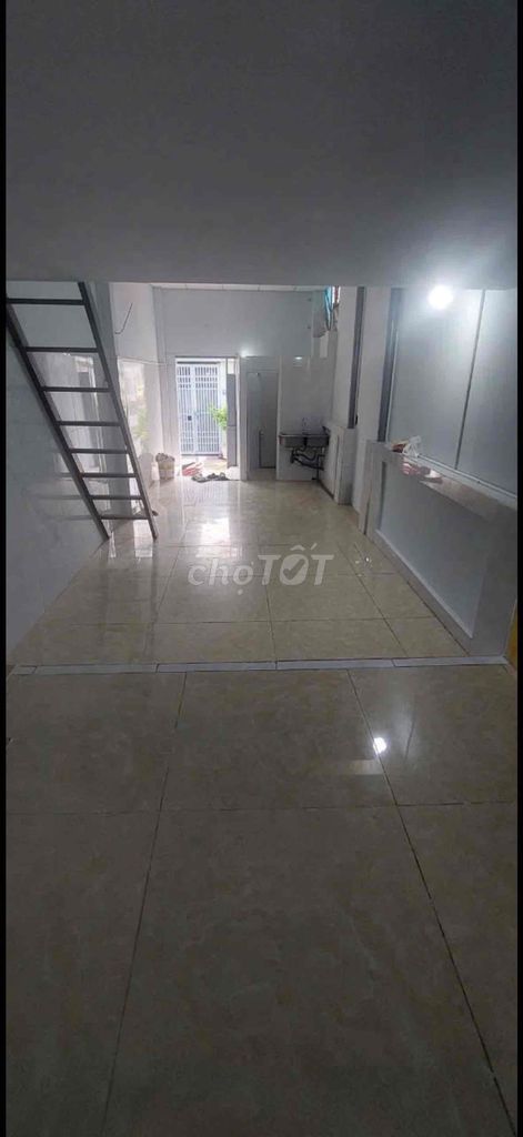 Rent a small fridge 15 district 12 near the fridge building at 3 million and 5