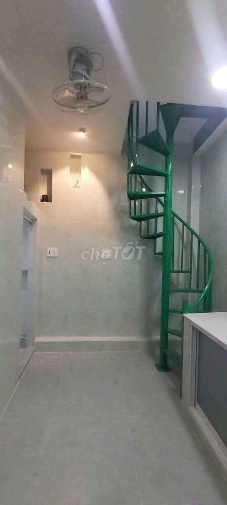 Renting Lý Chính Thắng, District 3, 2 sleeping burns, enough furniture, TLl