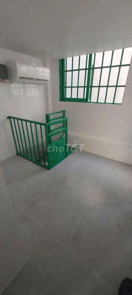 Renting Lý Chính Thắng, District 3, 2 sleeping burns, enough furniture, TLl