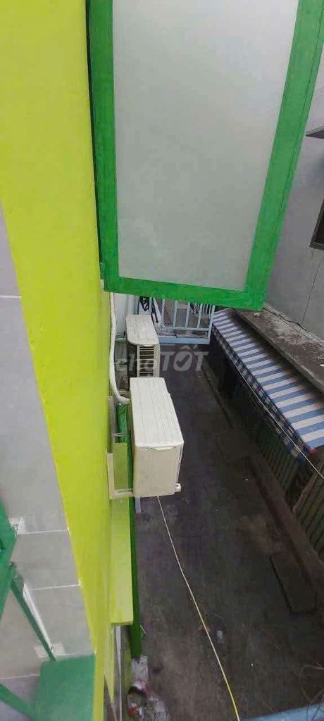 Renting Lý Chính Thắng, District 3, 2 sleeping burns, enough furniture, TLl