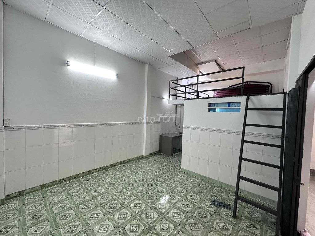 Rent in District 11