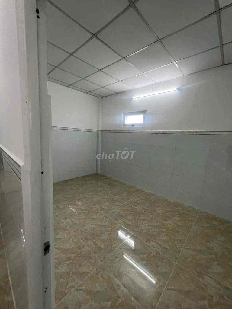 We'll have three clean bedrooms ready to go near the Lvk.