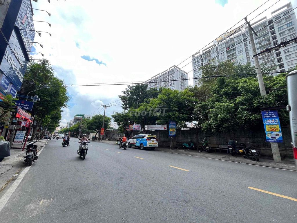 Get the Trương Công Định Front Building - Tân Bình