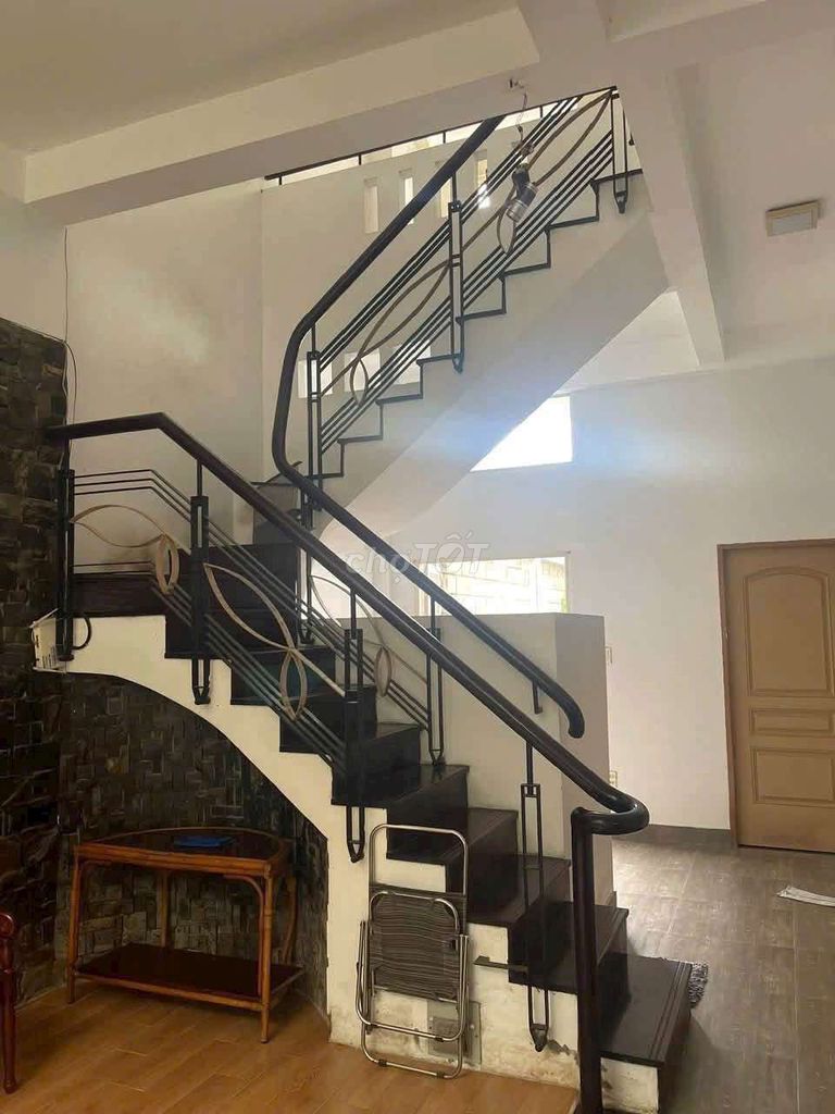 Rent the District 12. Near Ngã tư Ga, autofield, 5 Supplies: 15 million