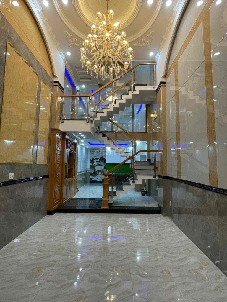 renting an entire house in an already interior office