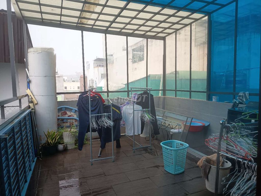 Rent Gò Vấp, 8 meters, 4 bedrooms, 5 Mississippi, comfort or business.
