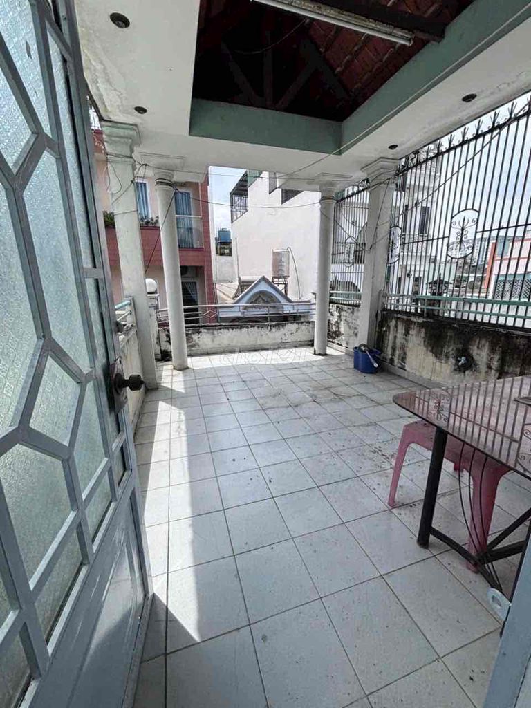 4 bedrooms near the camel’s market are down to 12 million