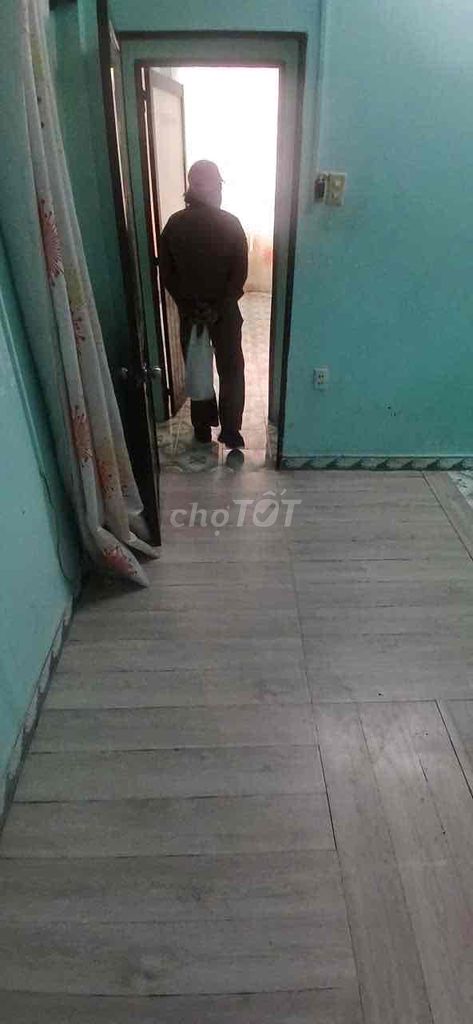 Let's rent out the original house. Two bedrooms. Nguyễn Văn Nghi-7Gò Vấp toilet.
