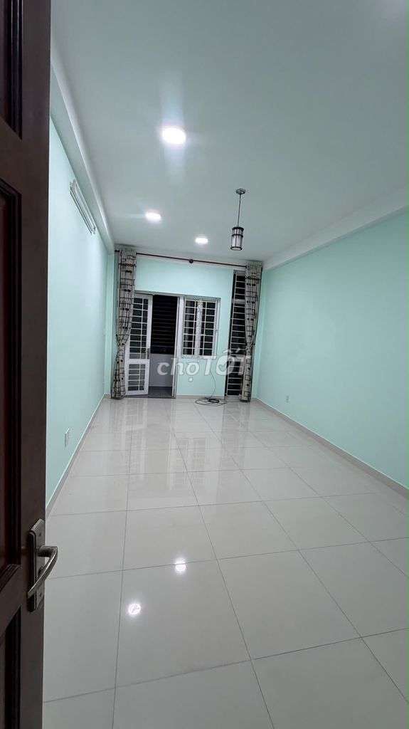 Home 1 .3 deck 3 x10 meters 3 room hẻm 400 Lê Văn Sỹ alley
