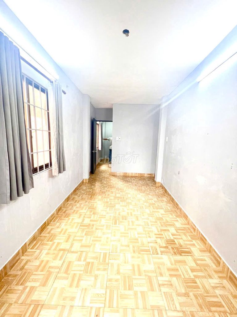 Scoundrel 3 bedroom 3 v.
