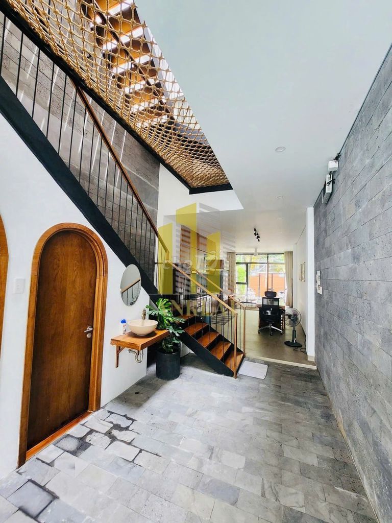 Renting villa pool in Thảo Điền - 70 million.