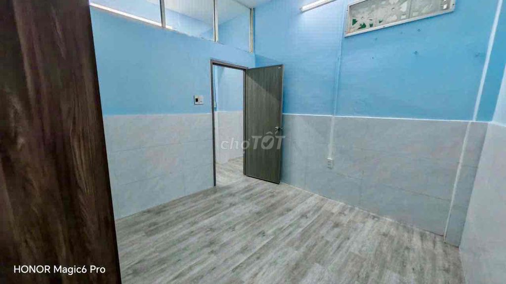 It's for the Bà Điểm house. It's got interior.