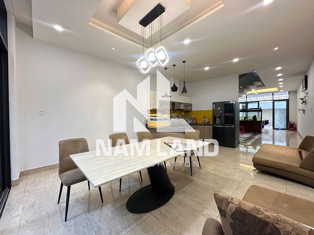 The house is rented three blocks full of furniture 5 blocks of the Great Lands for 27 million