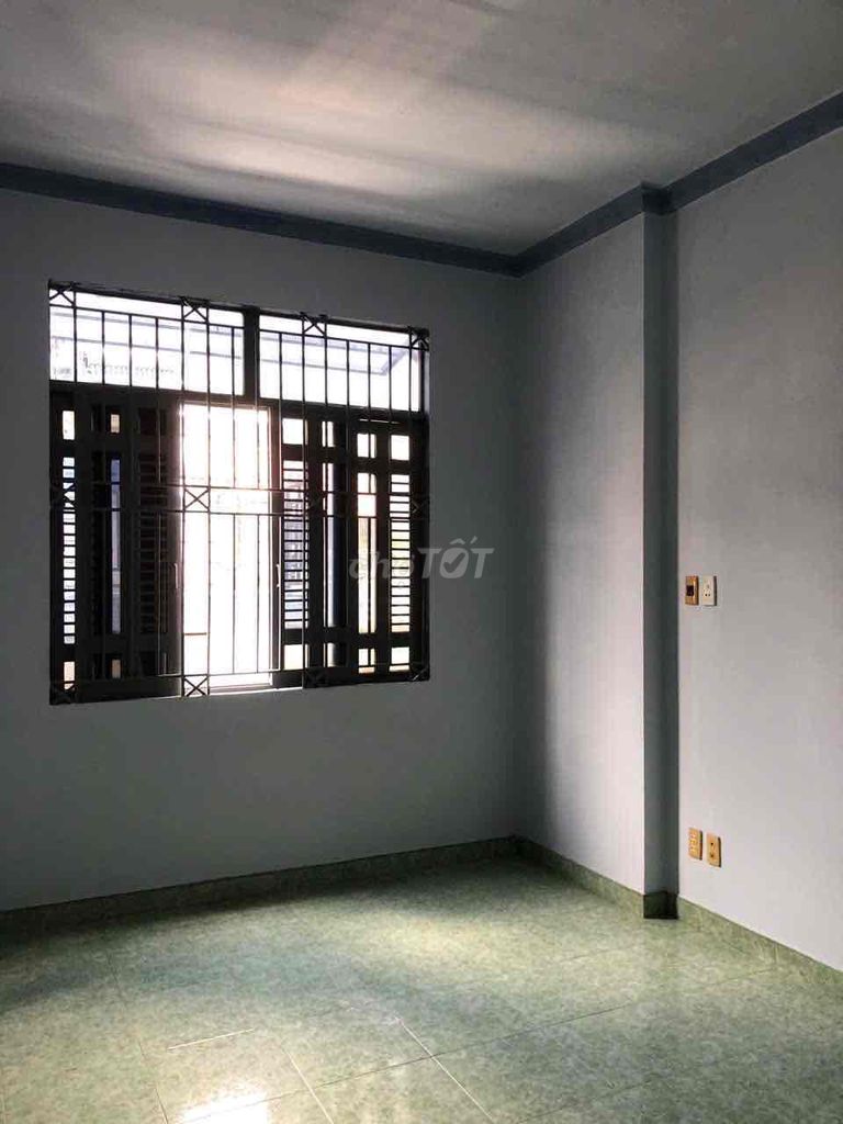 Rent 5 x 5mm 2nd floor 2 bedroom 3 Tân Bình toilet