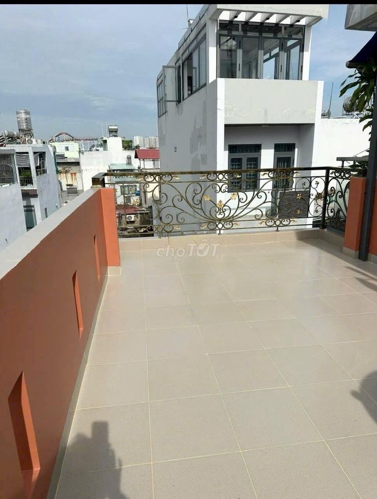 Rent an alley house, Lạc Long Quân, District 11.9 million a month.