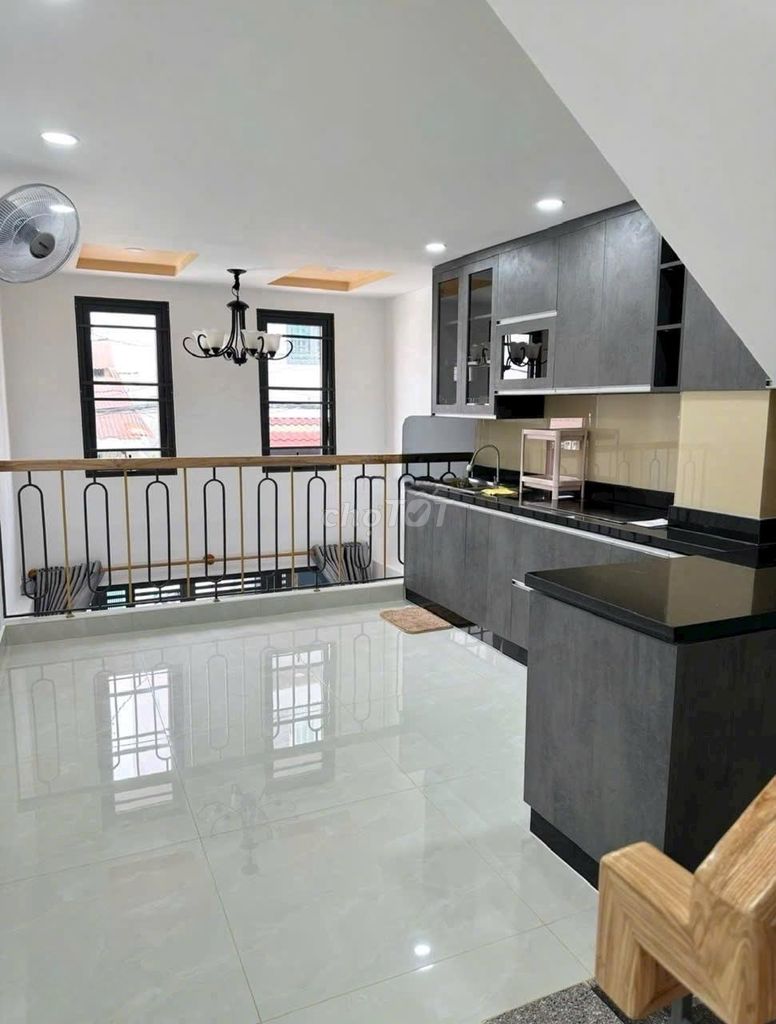 Rent an alley house, Lạc Long Quân, District 11.9 million a month.