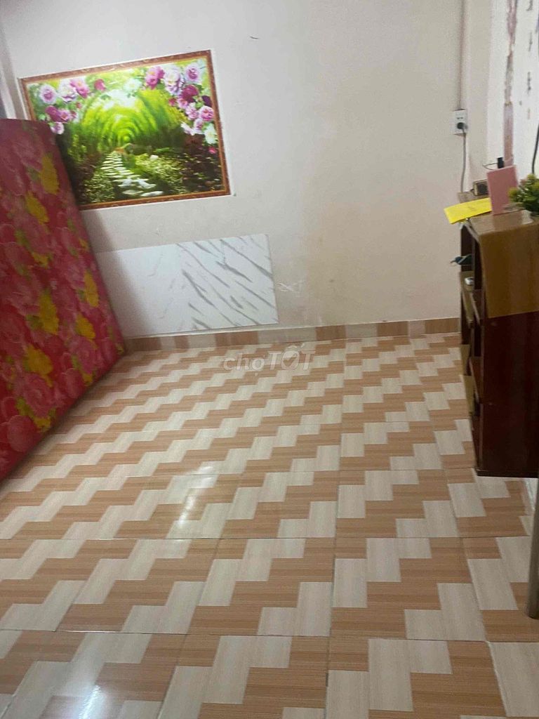Rent a house near the Pills. Two bedrooms. Two toilets.