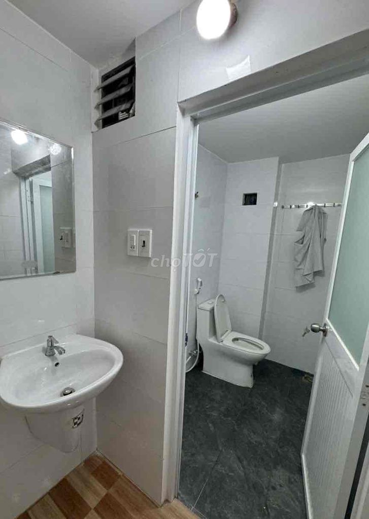 Tân Sơn Nhì through 4 x 20 new bedroom, 2 bedrooms, 2 toilets, all the way