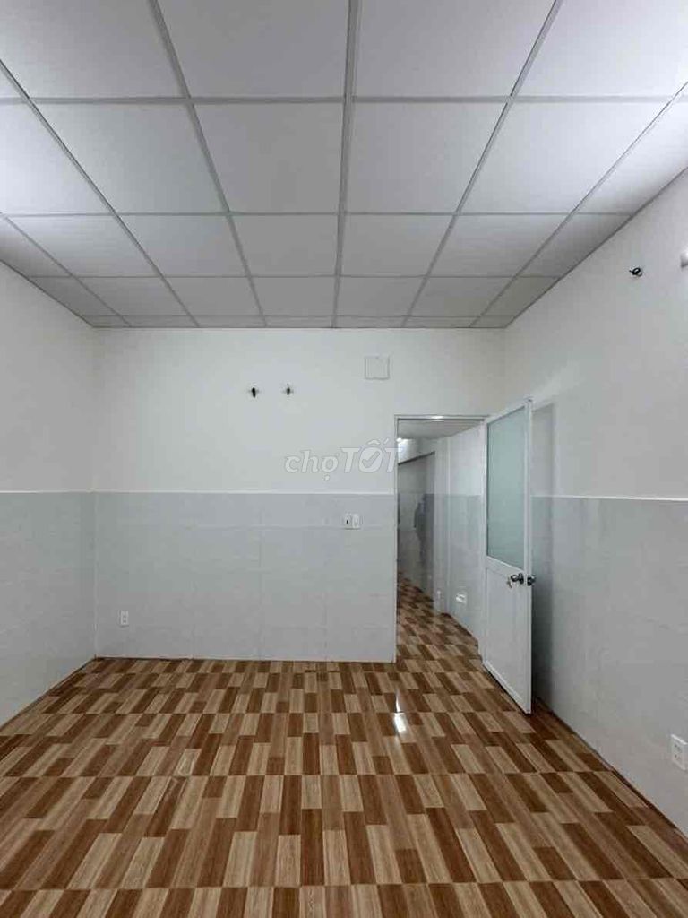 Tân Sơn Nhì through 4 x 20 new bedroom, 2 bedrooms, 2 toilets, all the way