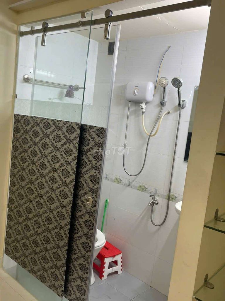 Rent Hoàng Hoa Thám 3 bedrooms for 14 million.