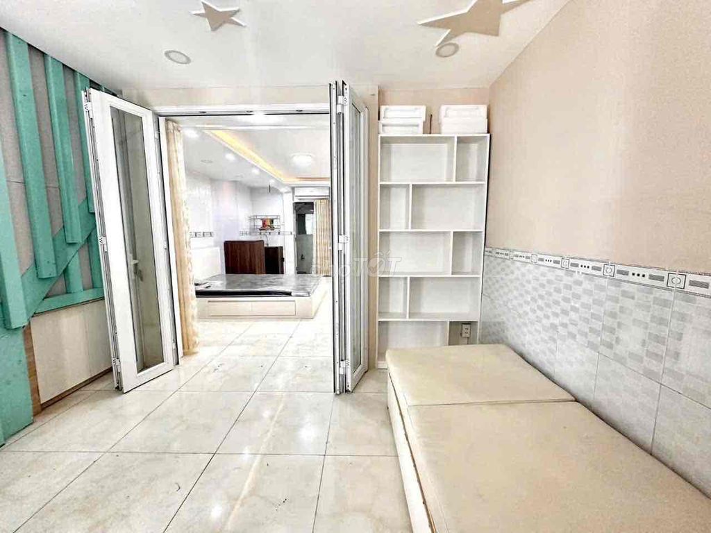 Rent the whole house-- Full new furniture 100%